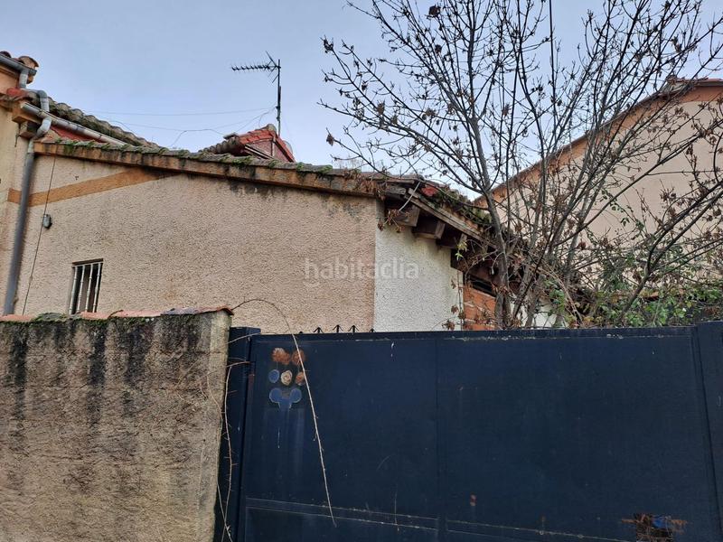 Foto f2efada8-b874-4487-acc4-5a96973efc0a. Xalet amb aparcament a Navas de Riofrío