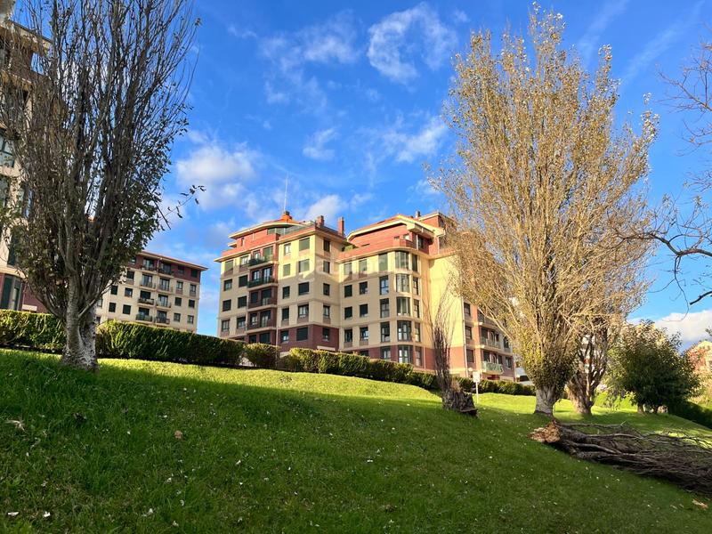 Foto ce315602-cc83-4dc7-9df4-53720b2536ba. Appartement dans la torre 131 dans Monte Santander