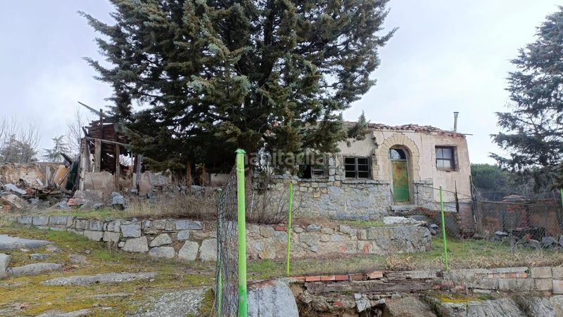 Foto 65977fb9-6033-4813-8b32-6a74800d27b4. Casa amb aparcament a Via Romana Segovia