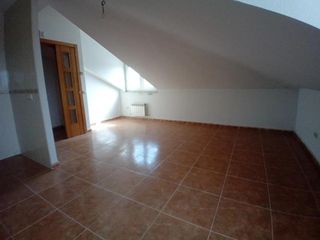 Àtic a Hontanares de Eresma. Encantador ático en hontanares de eresma