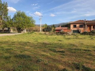 Terreno residenziale in Ortigosa del Monte. Parcela urbana en ortigosa del monte con vistas a la sierra de l