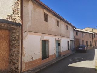 House  Pajarillos. Encantadora casa en bernardos  oportunidad de inversión por solo