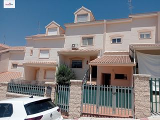 Reihenhaus in Burgohondo