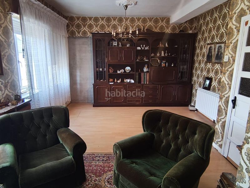Foto 6a3f5d5b-01ff-4746-a47a-d6fddd8cd243. Casa adossada a San Roque - As Fontiñas Lugo