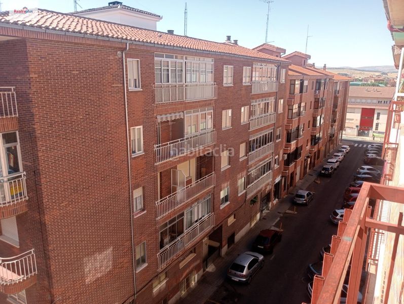 Foto 6fffa80a-199d-4293-94a9-7541763b177c. Pis amb aparcament a Sur Ávila