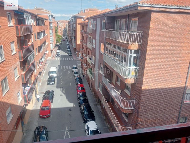 Foto 746a3f51-f622-454c-abee-c248517f6d30. Pis amb aparcament a Sur Ávila