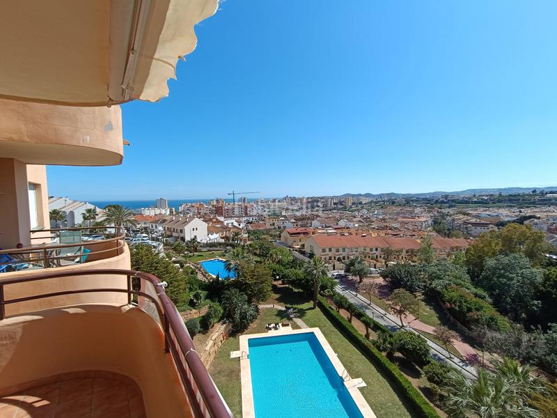 Foto 614e08ad-2901-4ade-92a5-009813c85886. Apartamento en avenida Los Pacos 22 apartamento 2 dormitorios con espectaculares vistas y mar en Fuengirola