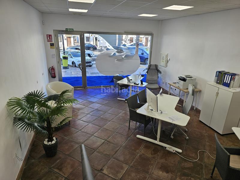 Foto 7d5556c1-f974-4f6b-88b5-f54596df1642. Rent business premise in avenida alcalde clemente díaz ruiz 6 in Fuengirola