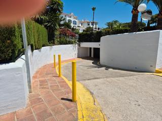 Aparcament cotxe a Calle los gladiolos 9. Garaje a 10 min andando de puerto banús.