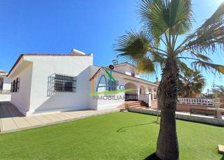 Xalet  Calamon. Chalet en venta en sector calamón, 3 dormitorios.
