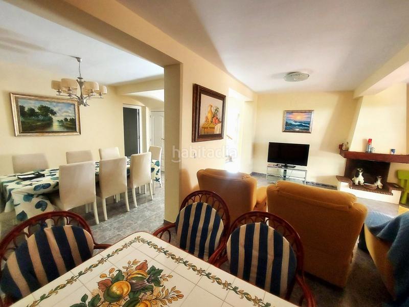 Foto fc8ee21a-976b-4682-a82c-39cb6a418bf1. Semi detached house with parking in Caño Guerrero Almonte