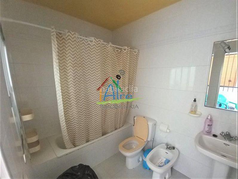 Foto a2b1b76a-eac4-4b3f-a52a-4a599b176515. Reihenhaus mit parking in El Rocío Almonte