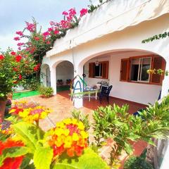 Casa adossada  Pueblo andaluz. Casa adosada en venta en sector torre zalabar, 5 dormitorios.