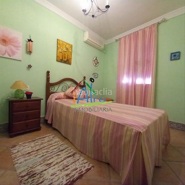 Foto 5cd05f1f-fbf1-4013-a4d2-bdfe56f0f20d. Xalet amb calefacció aparcament piscina a Centro - Torre de la Higuera Almonte