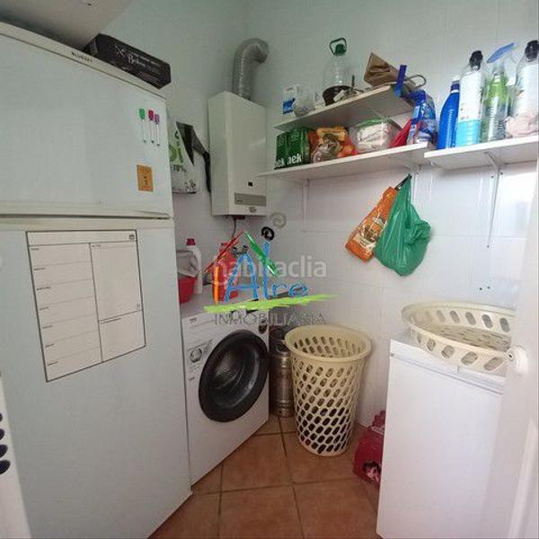 Foto 64713614-6874-4025-a45c-e0f5bb0c12aa. Xalet amb calefacció aparcament piscina a Centro - Torre de la Higuera Almonte