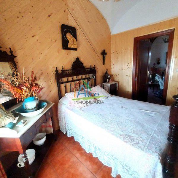 Foto 588d396d-a261-47d9-9951-372421ca1739. Casa adossada amb aparcament a Cala