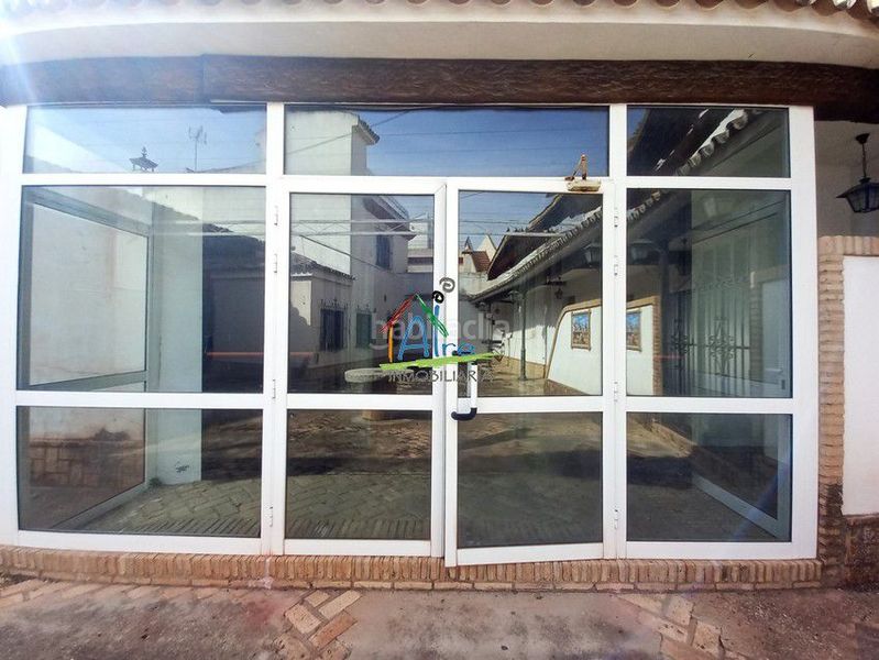 Foto e0be8686-0842-4498-80eb-0969e9645cd0. Local comercial a Almonte Almonte