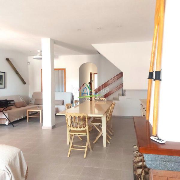 Foto 56af1a0a-1f1b-4b72-a96e-300f95a27022. Reihenhaus mit heizung parking in Centro - Torre de la Higuera Almonte