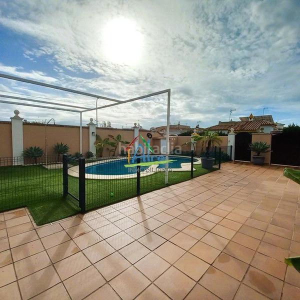 Foto 7bc4c2d2-7288-4173-a8ff-c70adab2fbb8. Chalet with heating parking pool in Caño Guerrero Almonte