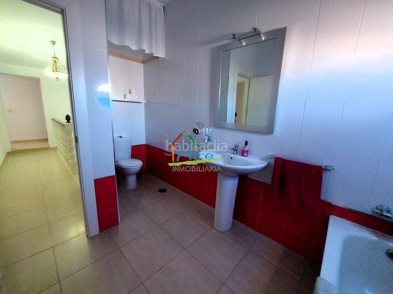 Foto 4b2296a4-a02b-4b42-8c48-291cf1fb0d92. Casa  en venta , 4 dormitorios. en Almonte Almonte
