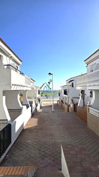 Foto 1bb21faf-48f1-4eaf-b7c9-f9903f22bf85. Casa adosada  en venta en sector palmito, 4 dormitorios. en Almonte