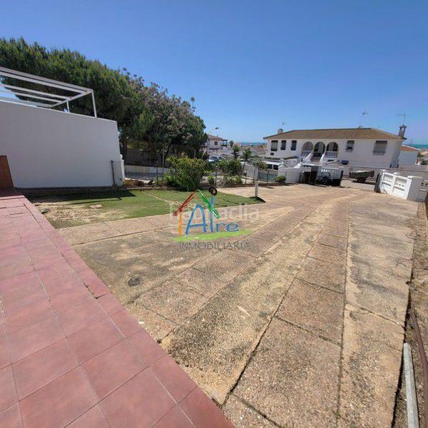 Foto c0356657-e8fd-4280-8888-f7f2c48653c3. Semi detached house with heating parking in Coto Almonte