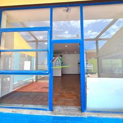 Locale commerciale in Palmito