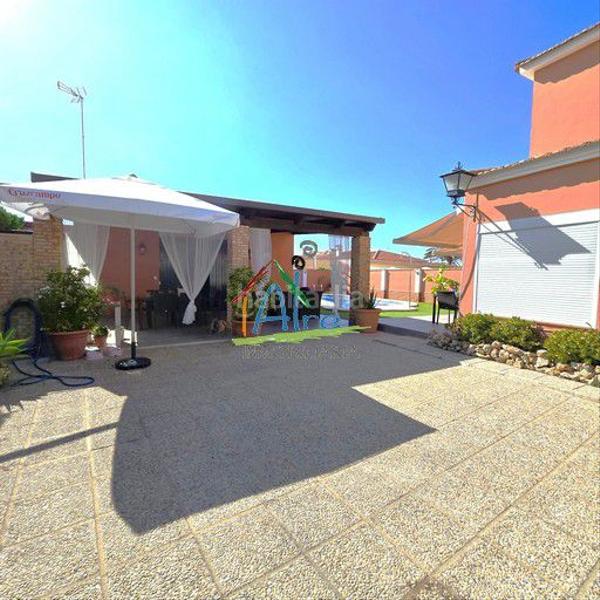 Foto acd7b1f4-7568-407b-adee-c0153ae222ed. House with heating parking pool in Centro - Torre de la Higuera Almonte