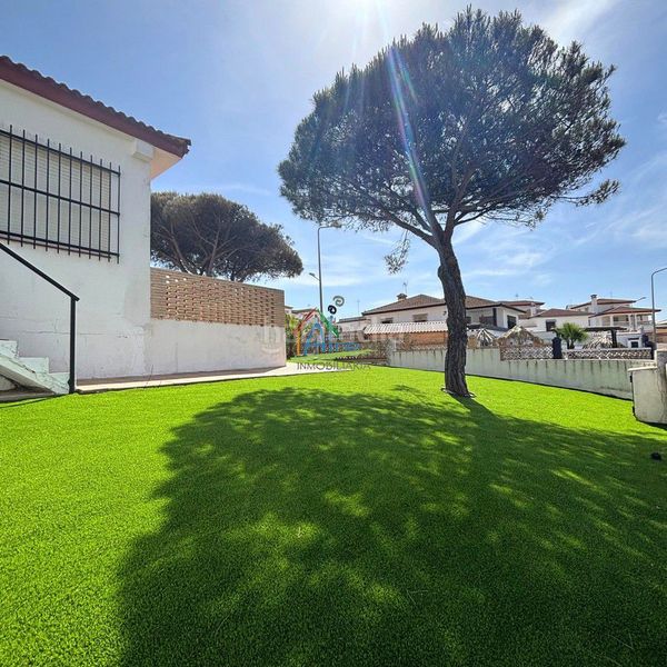 Foto 51bfbf54-1fbd-4d96-a48e-bfcf15de7641. Xalet amb calefacció aparcament a Centro - Torre de la Higuera Almonte