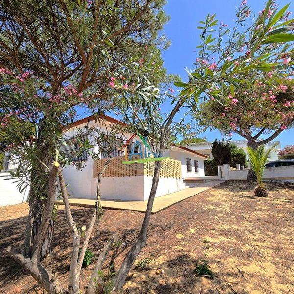 Foto e9906ab0-9eb4-429a-ae81-2087f6013b0e. Chalet avec chauffage parking dans Centro - Torre de la Higuera Almonte