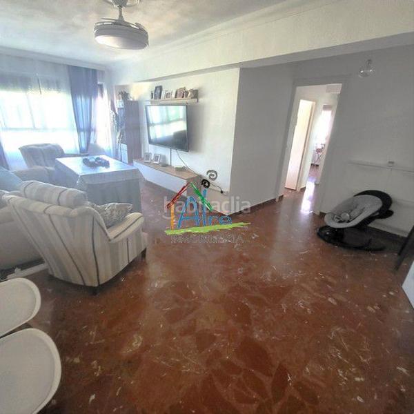 Foto ee3495ca-8a87-4f70-a6af-55f09af98a3a. Pis amb calefacció aparcament a La Plata Sevilla