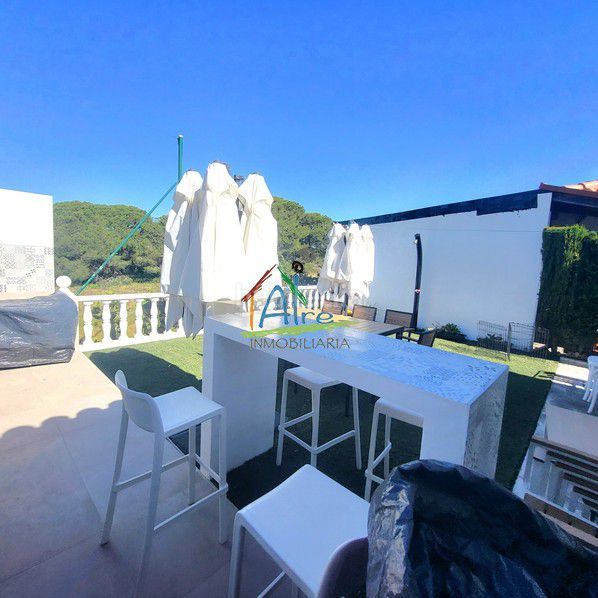 Foto 73d03296-1668-4d0b-a340-da72c2dcde4a. Casa adossada amb calefacció piscina a Caño Guerrero Almonte