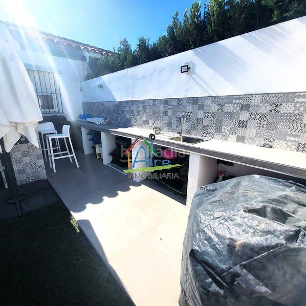 Foto cf79aad2-946a-454b-80ab-2af747f5909d. Casa adossada amb calefacció piscina a Caño Guerrero Almonte