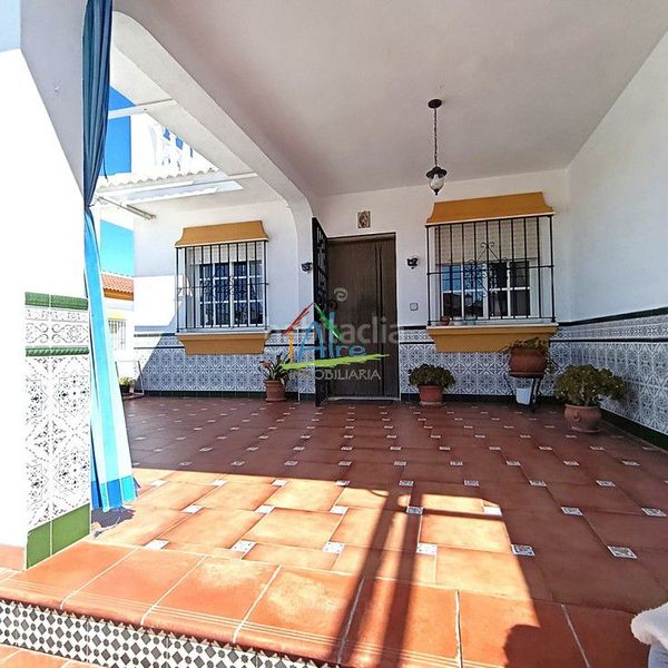 Foto 19fedd5d-a7a6-46eb-9359-779fe92c7e0c. Casa adossada amb calefacció aparcament a Caño Guerrero Almonte