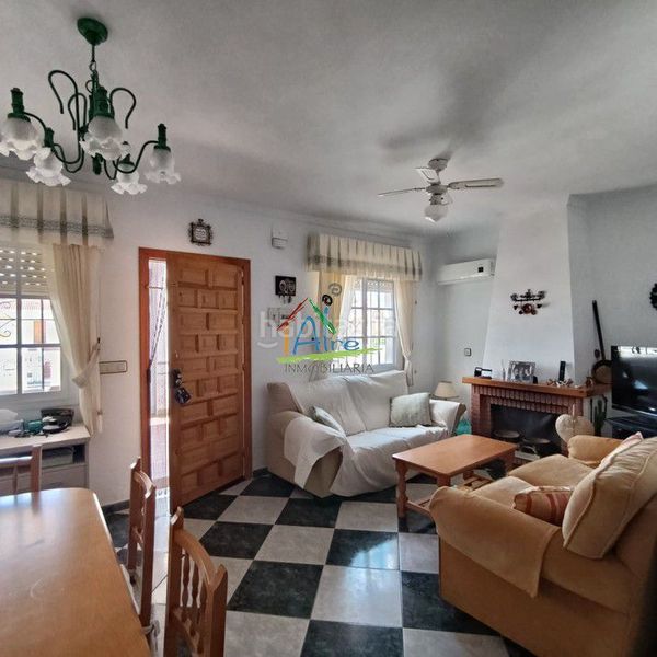 Foto 2f6f008d-69cc-4c3b-839f-b8e34965ff7b. Casa adossada amb calefacció aparcament a Caño Guerrero Almonte