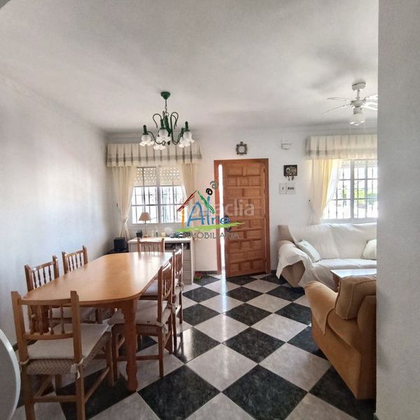 Foto 512a0161-1a74-4b01-9c6f-149ff1060b87. Casa adossada amb calefacció aparcament a Caño Guerrero Almonte