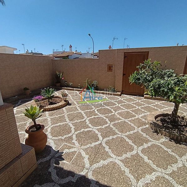 Foto d5db3d5d-f204-4f3d-b60b-15be4bb109f0. Xalet amb aparcament a Caño Guerrero Almonte