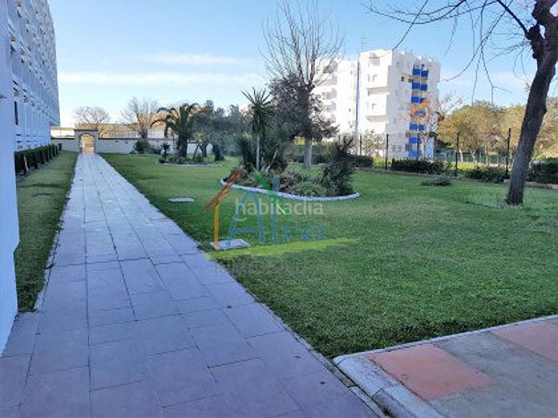 Foto ddb07f61-c51c-4ed1-b5d7-15fdbdbec4aa. Estudi amb piscina a Golf - Torre Almenara Almonte