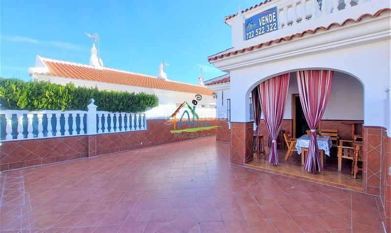 Foto eab6520a-eb20-463c-a304-120c0cbef3e2. Casa adossada amb aparcament a Caño Guerrero Almonte