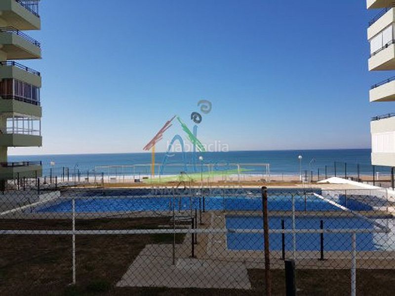 Foto 5f069d82-8bd6-4d1b-a29c-e5f8f990d3f8. Pis amb aparcament piscina a Golf - Torre Almenara Almonte