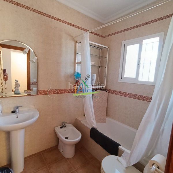 Foto 6189c3fc-379a-4103-9c83-287c1adb3925. Casa adossada amb aparcament a Centro - Torre de la Higuera Almonte