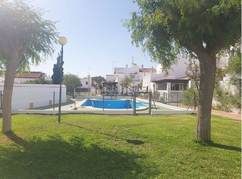 Foto 5937b790-14c3-4dc9-98fe-cdcb2a0e8c97. Casa adossada amb calefacció aparcament piscina a Almonte