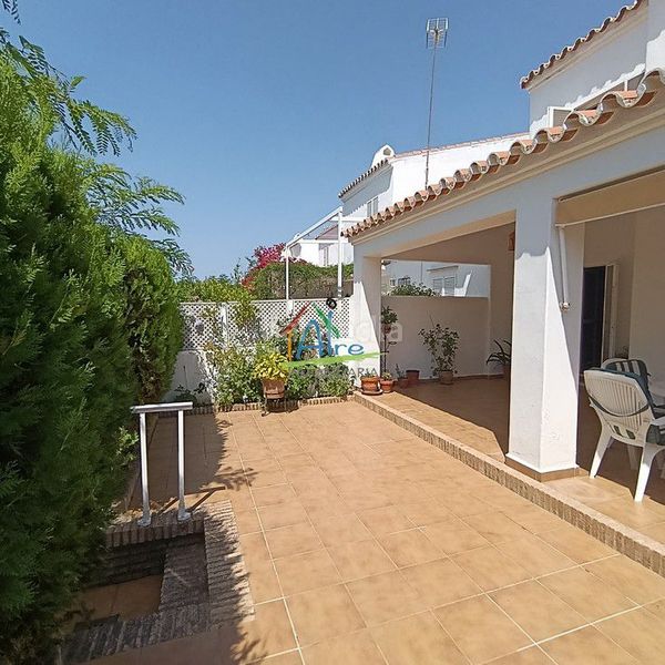 Foto fcb9212b-b0af-4f8b-9b6f-2639ee59d291. Casa amb aparcament a Caño Guerrero Almonte