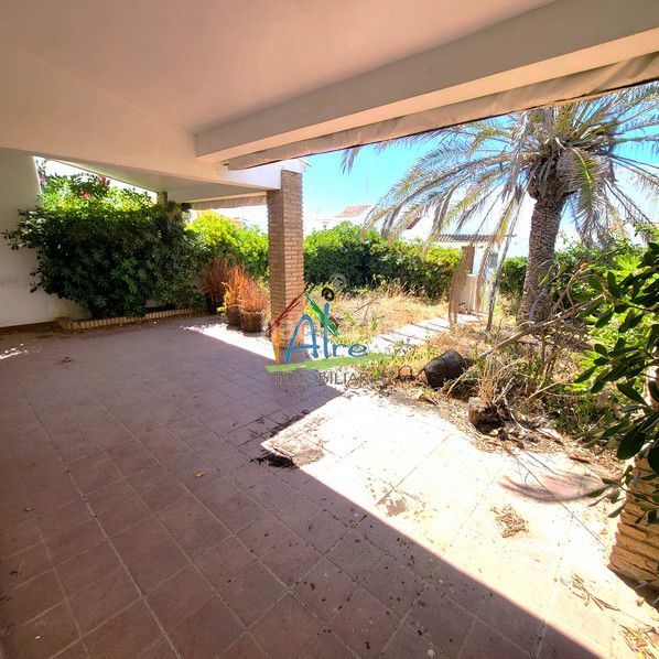 Foto 39029f64-1e38-4cb8-b62f-ff1b83b27f54. Casa adossada amb aparcament a Caño Guerrero Almonte