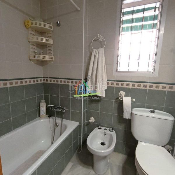 Foto cf4ffaaf-8964-4e9d-aa7e-2e7691e17470. Casa adossada amb calefacció aparcament piscina a Almonte