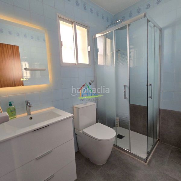 Foto f6e199c6-6845-4e6e-819a-a4494338c3b1. Casa adossada amb calefacció a Caño Guerrero Almonte