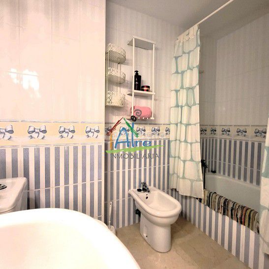 Foto 287cd12a-974a-4ba0-aee9-8ee5afc2343e. Rent flat with parking in Coto Almonte