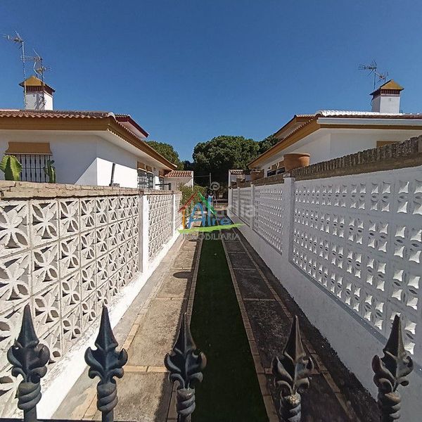 Foto ed682f63-f75d-4410-b20c-97aebf1e316c. Casa adossada amb calefacció aparcament a Caño Guerrero Almonte