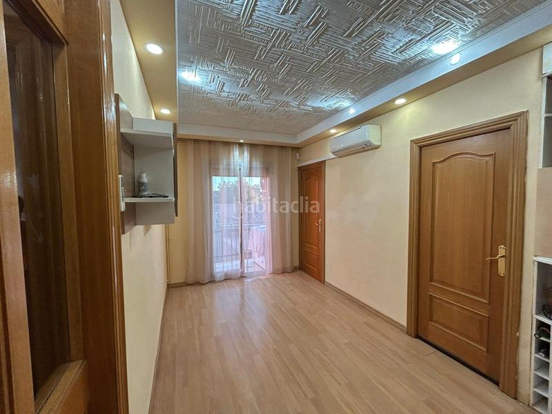 Foto c9c2bd26-9573-4f41-a386-95418e758d67. Piso tu primera vivienda es esta en Ca n'Oriac Sabadell