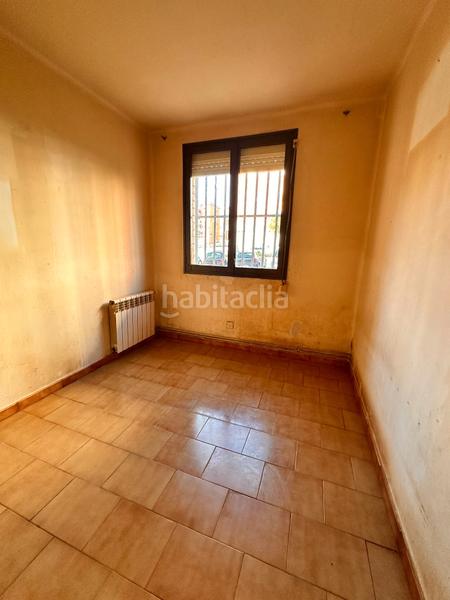 Foto 69a7a8ae-97f6-496f-865f-1492e10b6199. Piso oportunidad planta baja en La Roureda Sabadell